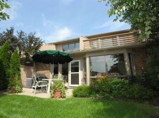 1412 Burr Oak Ct, Hinsdale, IL