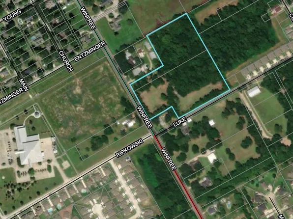 805 S Winfree St, Dayton, TX 77535