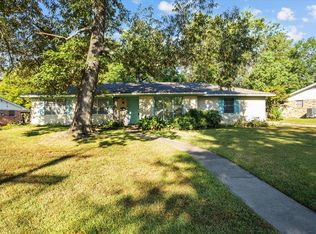 301 Cunningham Dr, Lufkin, TX 75901