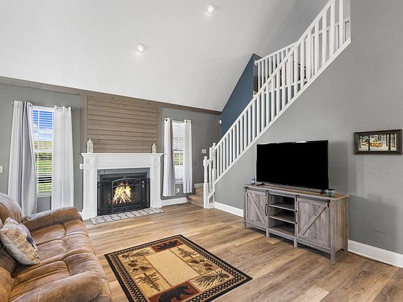 4th image of 5577 Winesap Way
