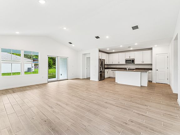 Great Room, Dining Area, Kitchen