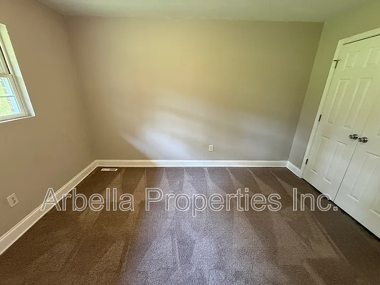 133 Walker St #4 — Photo 16