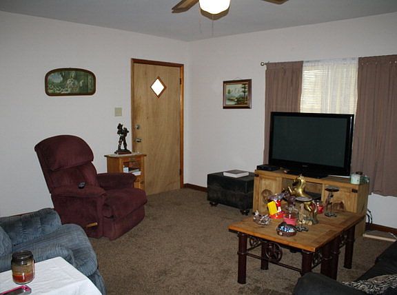 2nd image of 4469 Highway 37 W