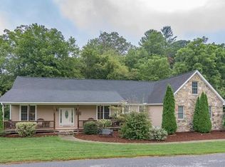6 Stone Creek Rd, Fletcher, NC 28732