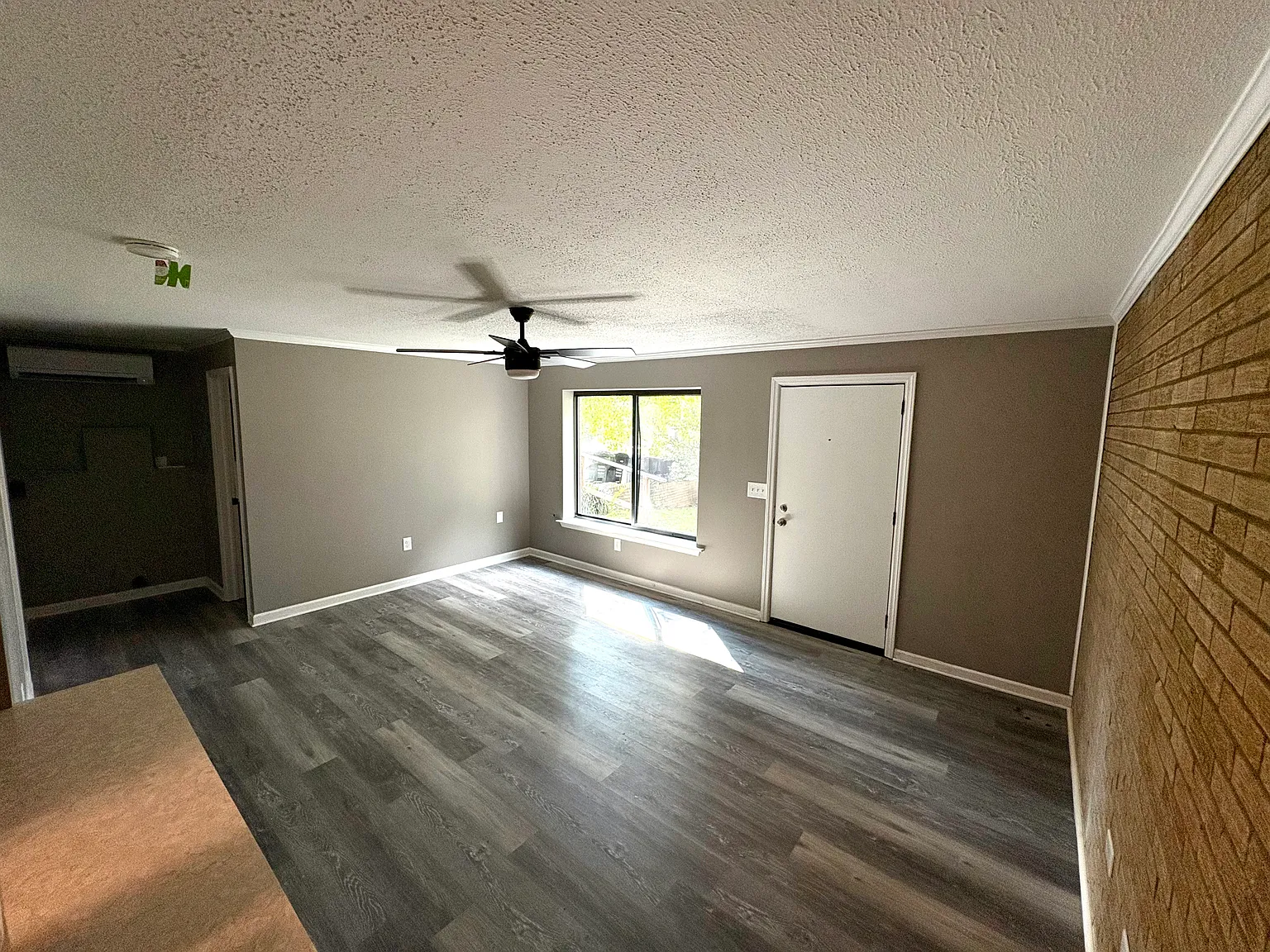 1 bed, $900 — Photo 4