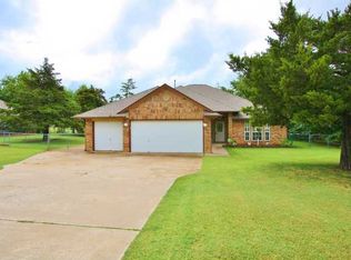 1720 E Pleasantview Ln, Mustang, OK 73064