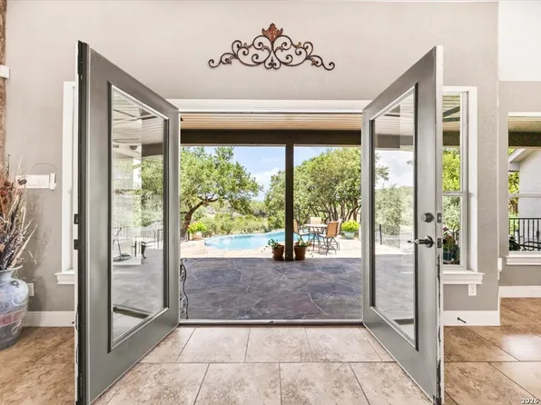 563 Cambridge, New Braunfels, TX 78132