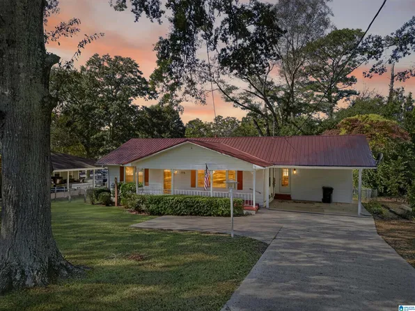 704 Bonnie Dr, Weaver, AL 36277