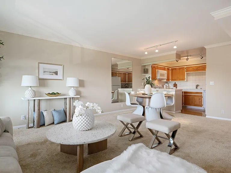 2727 Miradero Dr #302 — Photo 13