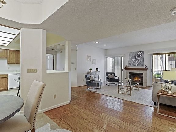 3rd image of 14347 Albers St APT 101