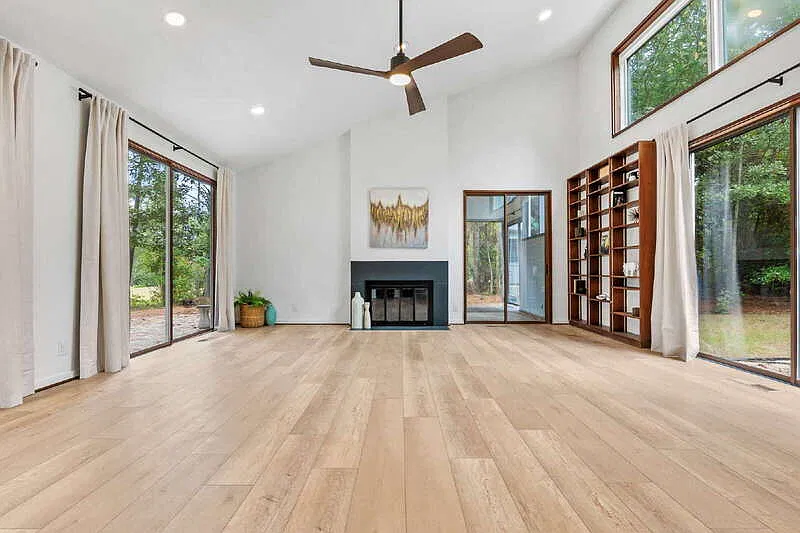 3 bed, 2.0 bath, 1968 sqft, $2,500 — Photo 4