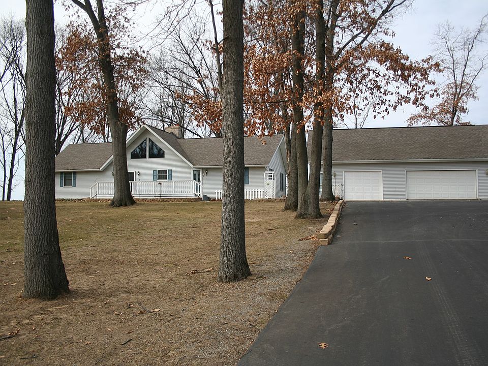 1st image of 16270 S 31st St