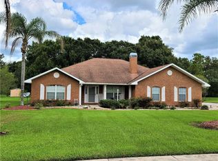 810 Turtle River Ct, Plant City, FL 33567