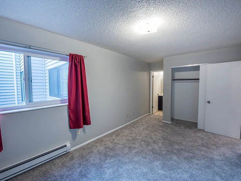 2562 Thorndyke Ave W #304 — Photo 11