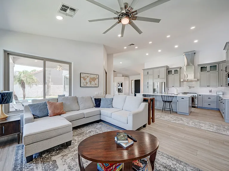 1564 W Havasu Ct — Photo 9