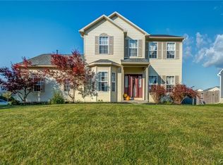 5381 Ledge Stone Ln, Brewerton, NY 13029