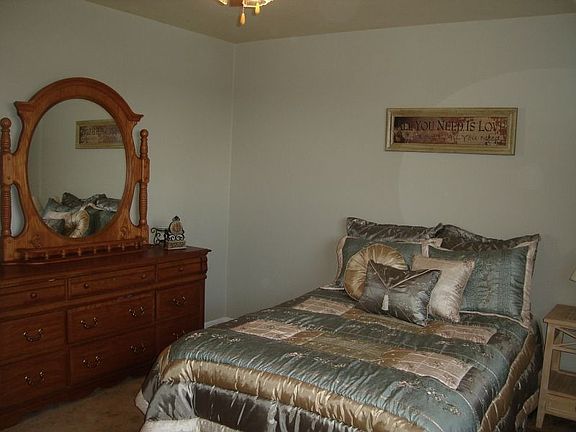 Spacious 2nd Bedroom