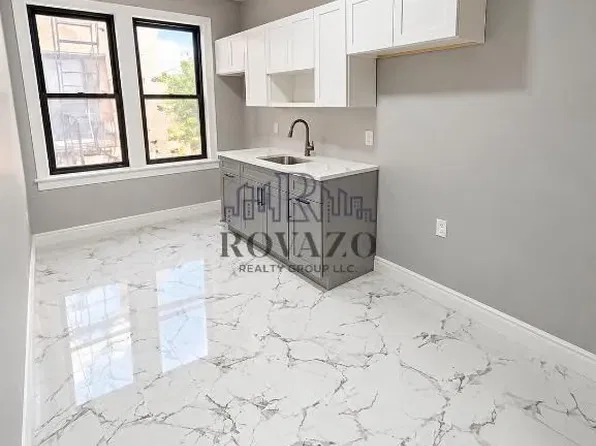 160 Ellis Ave APT 101, Irvington, NJ 07111