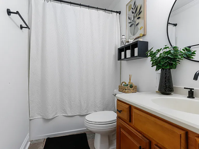 208 Annette Dr — Photo 10