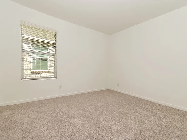 1719 Crossbill St — Photo 13