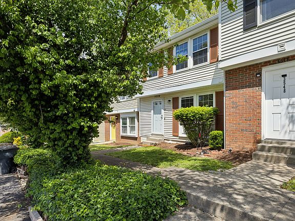 3rd image of 3550 Seneca Forest Dr