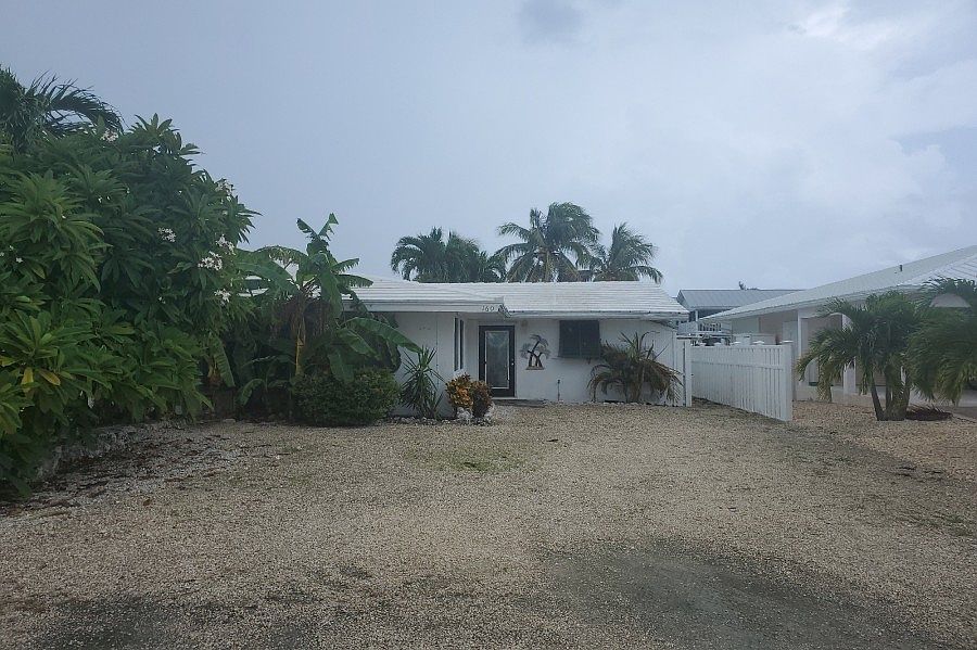 160 10th St, Key Colony Beach, FL 33051 Zillow