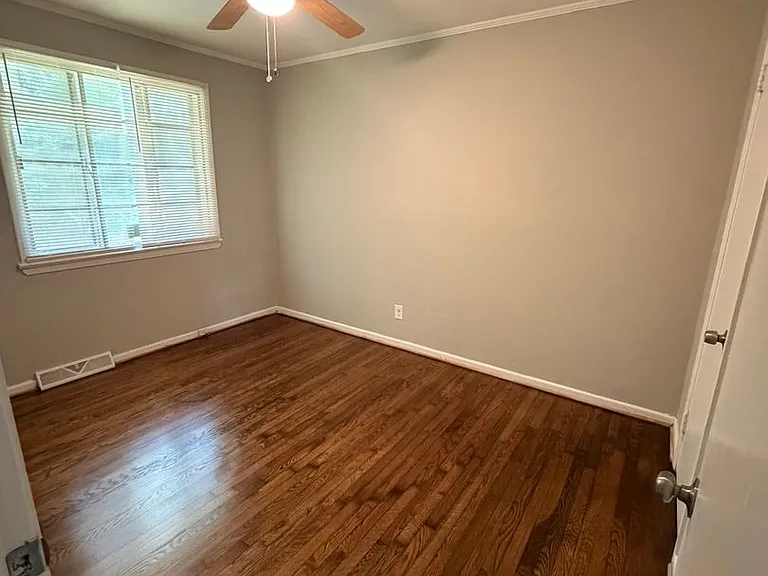 3234 Marlborough Rd — Photo 4