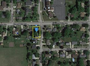 2205 Mineral Point Ave, Janesville, WI 53548