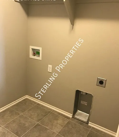 441 Compass Dr — Photo 21