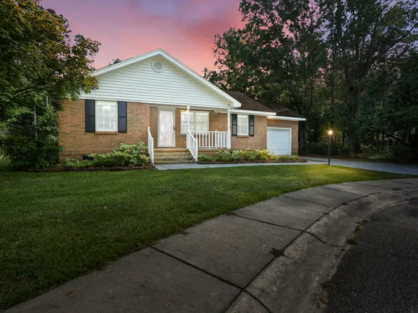 17 Knotty Pine Ln, Orangeburg, SC 29115