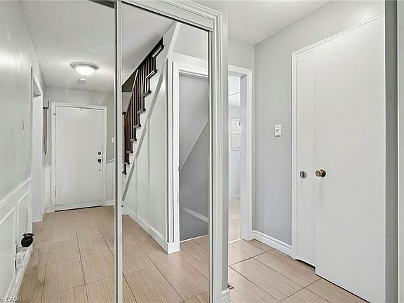 5th image of 360 Culpepper Pl