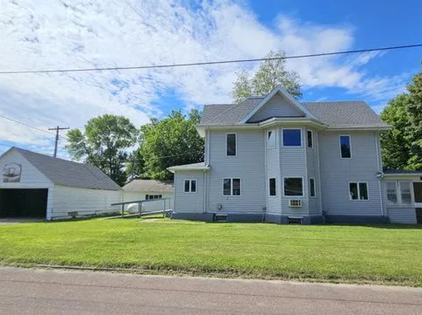 618 W 5th St, Graceville, MN 56240