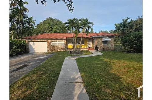 14131 NW 3rd Ave Photo 1