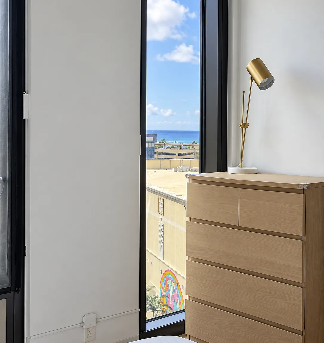 2 bed, 823 sqft, $3,200 — Photo 3