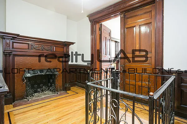 Rented by Realty Lab LLC | media 86