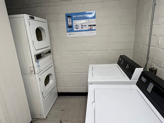 2nd image of 1442 W 110th St APT 4