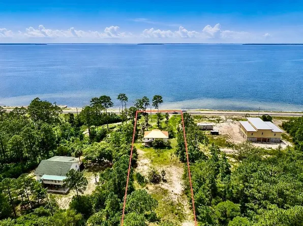 2175 Highway 98 W, Carrabelle, FL 32322