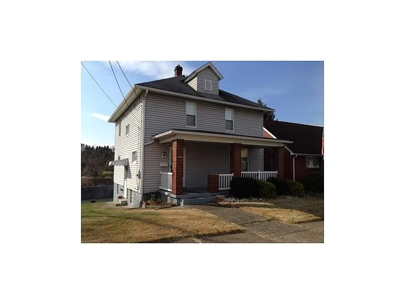 424 Cribbs St photo 1