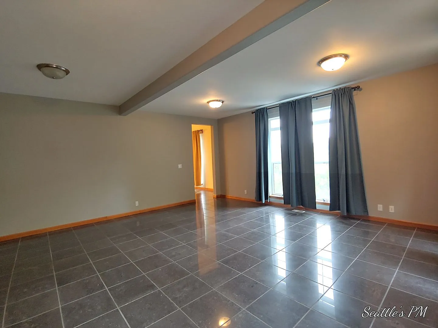 Spacious Multi-Level Home with Sweeping Mount Rainier Views — Photo 2