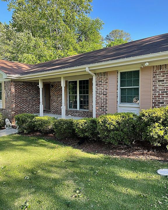 1st image of 2308 Rockview Ln