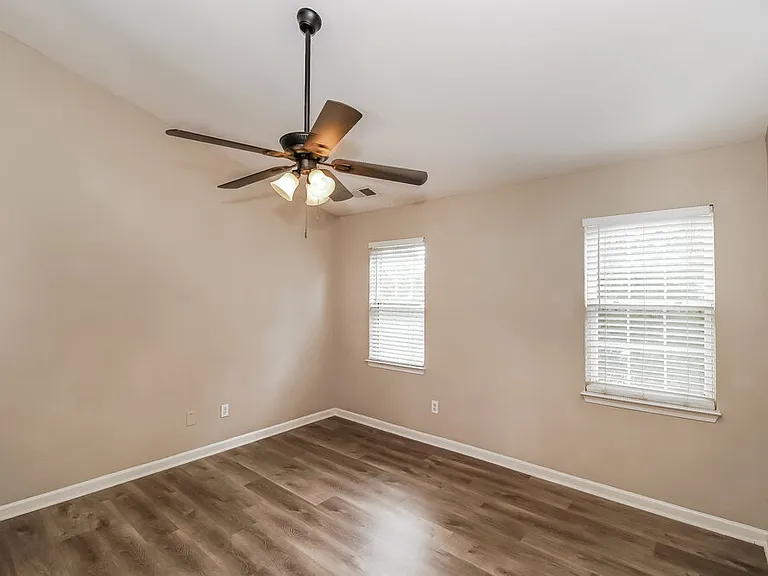 10126 Green Hedge Ave — Photo 10