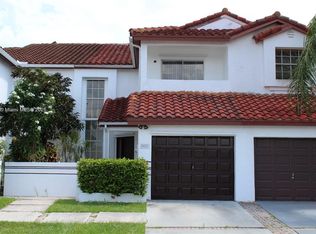 8422 SW 209th St, Cutler Bay, FL 33189