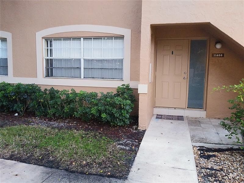1st image of 11470 NW 42nd St