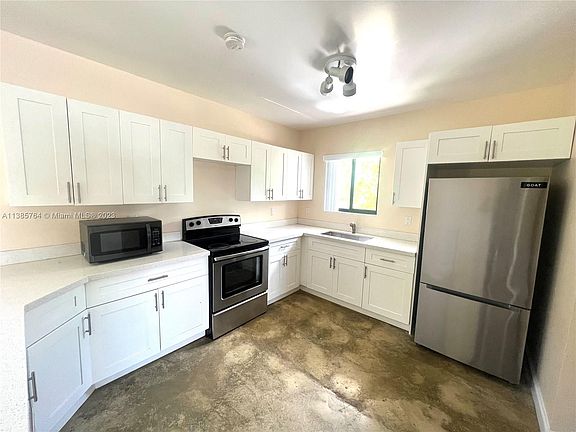 3rd image of 10451 SW 179th St #10455