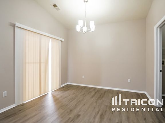 4th image of 3600 Sun Mesa St SW