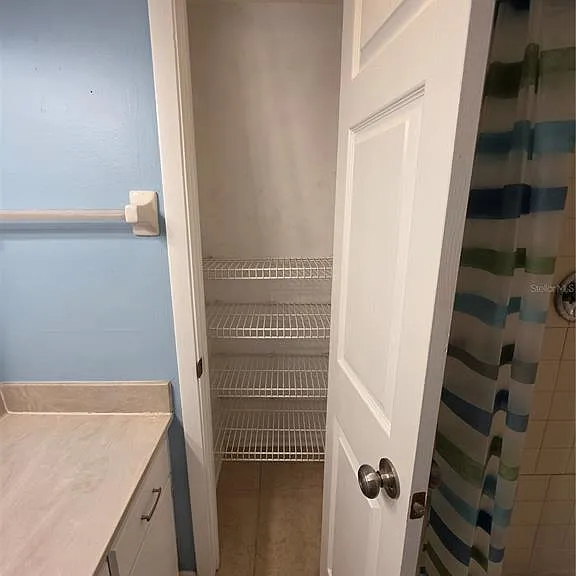 3824 Saxon Dr — Photo 22
