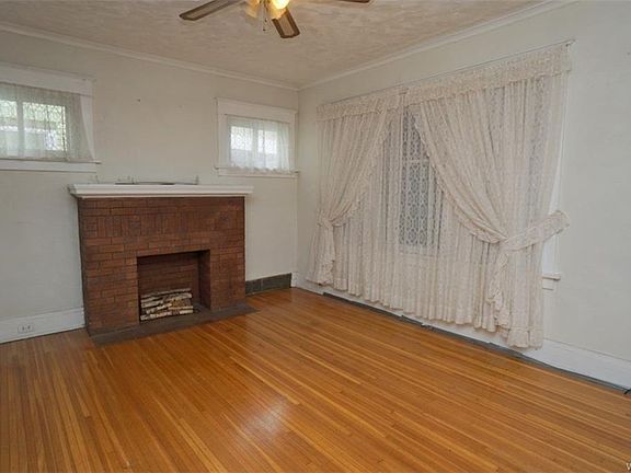 3rd image of 912 Kensington Ave