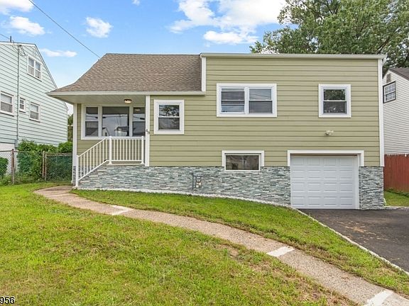2nd image of 48 Farmingdale Rd