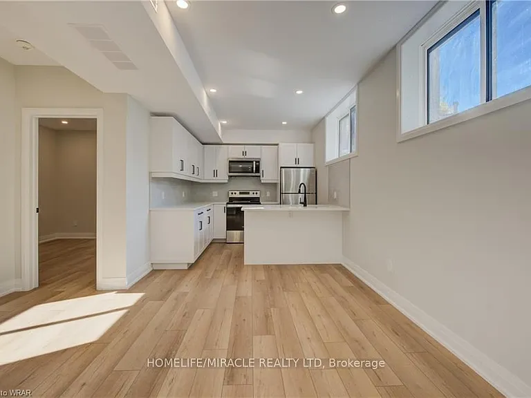 160 Weber St W #2 — Photo 3