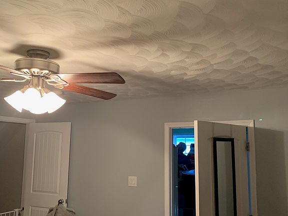 2nd image of 377 Hillview Dr